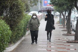 Aydın’da haftalardır pandemi dolayısıyla uygulanan hafta sonu sokağa çıma kısıtlamasının