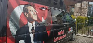 CHP Nazilli ilçe teşkilatının çalışmaları için kullanılan parti aracının bakımsızlığı