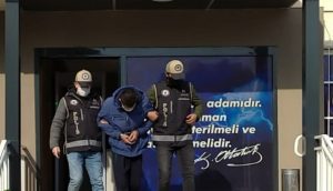 Aydın’ın Nazilli ilçesinde farklı tarihlerde 4 otomobilden hırsızlık yapan şüpheli
