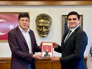 İstanbul Büyükşehir Belediyesi(İBB) Mahalli İdareler Koordinatörü Bülent Akköse ve Koordinatör