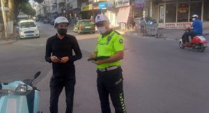 Aydın’ın Nazilli ilçesinde trafiği yoğun olduğu yerlerde Nazilli İlçe Emniyet