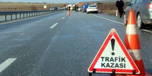 Aydın’ın Nazilli ilçesine bağlı Güzelköy mahallesinde gerçekleşen kaza kırmızı ışıkta