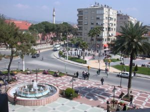 Türkiye’nin 81 ili ve bunlara bağlı tam 922 ilçesi var.