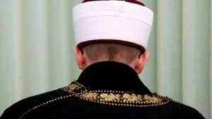 Tokat’ın Erbaa İlçesinde cami imamı olan Ayhan Keskin, sosyal medya