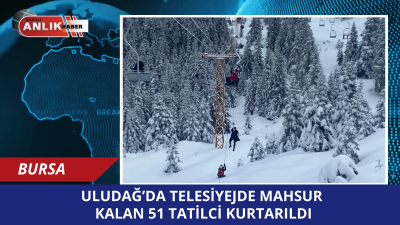 Bursa'da kış turizminin merkezi Uludağ'da tatilcilerin bindiği telesiyej arızalandı. Mahsur