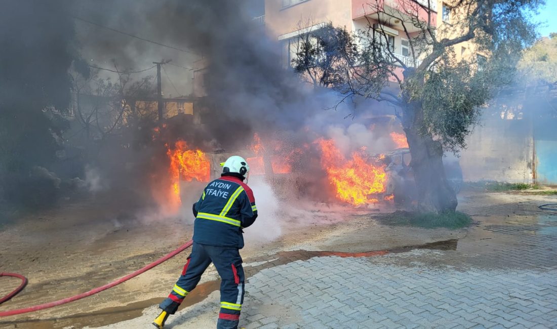 Aydın’ın Nazilli ilçesinde park halindeki