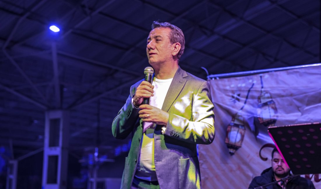 Efeler Belediye Başkanı Anıl Yetişkin,