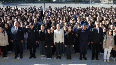 Nazilli Kaymakamı Huriye Küpeli Kan, ilçedeki eğitim kurumlarına yönelik ziyaretleri