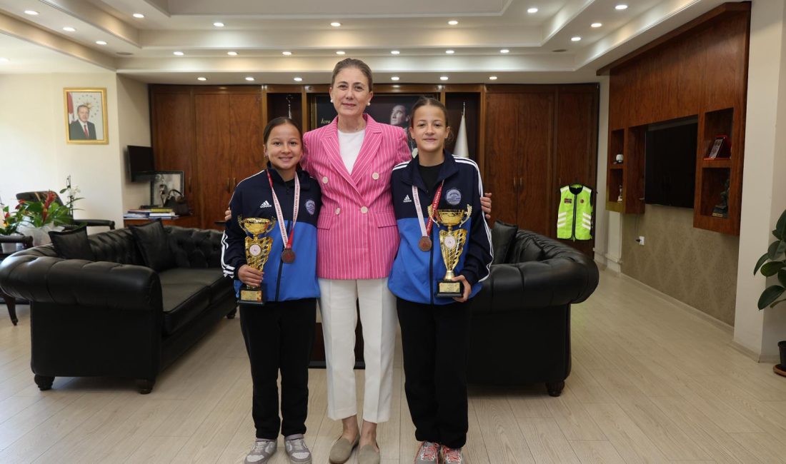 Antalya’da düzenlenen Okul Sporları Triatlon