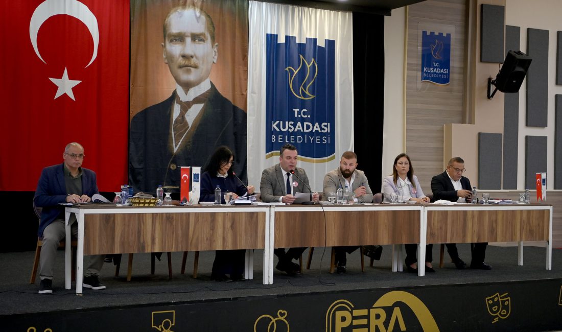 KUŞADASI – Kuşadası Belediye Meclisi,