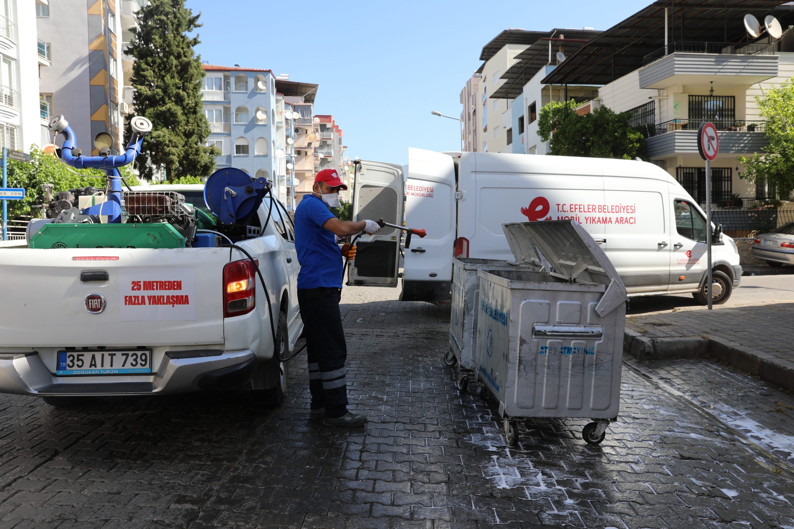Efeler Belediyesi, yaklaşan Kurban Bayramı öncesinde ilçe genelinde kapsamlı bir