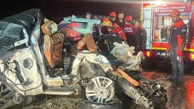 Uşak’ta aralarında bir yolcu otobüsü ve bir tırın da bulunduğu