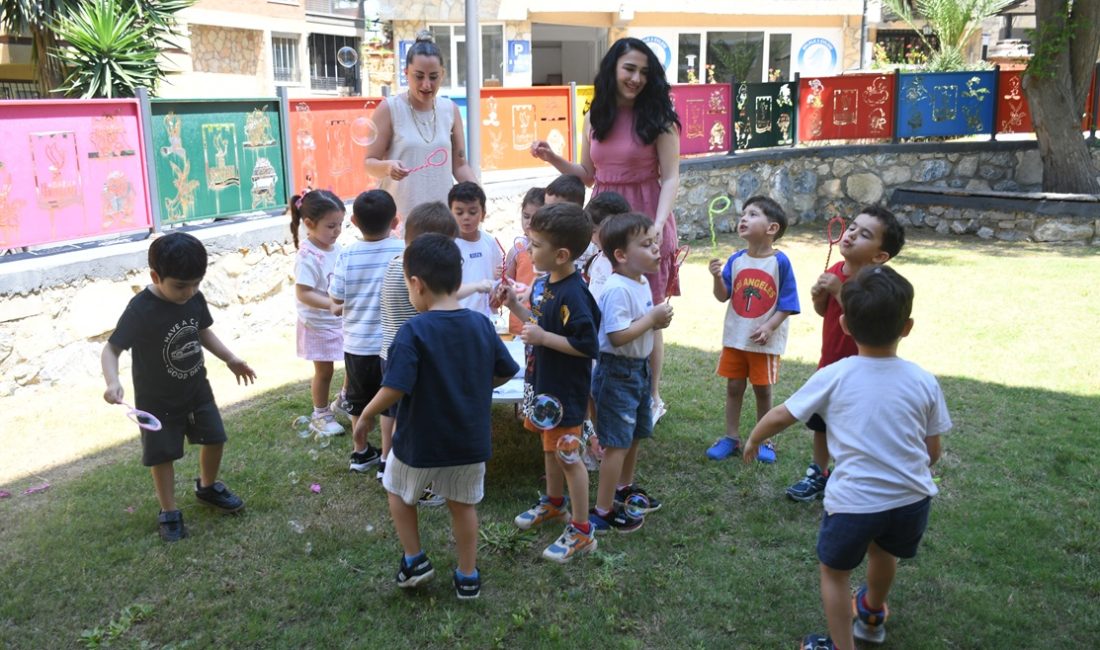 Kuşadası Belediye Başkanı Ömer Günel’in öncülüğünde hayata geçirilen Çocuk Gelişim