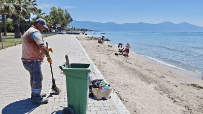Kuşadası Belediyesi Temizlik İşleri Müdürlüğü, Kurban Bayramı tatilinde nüfusu 1