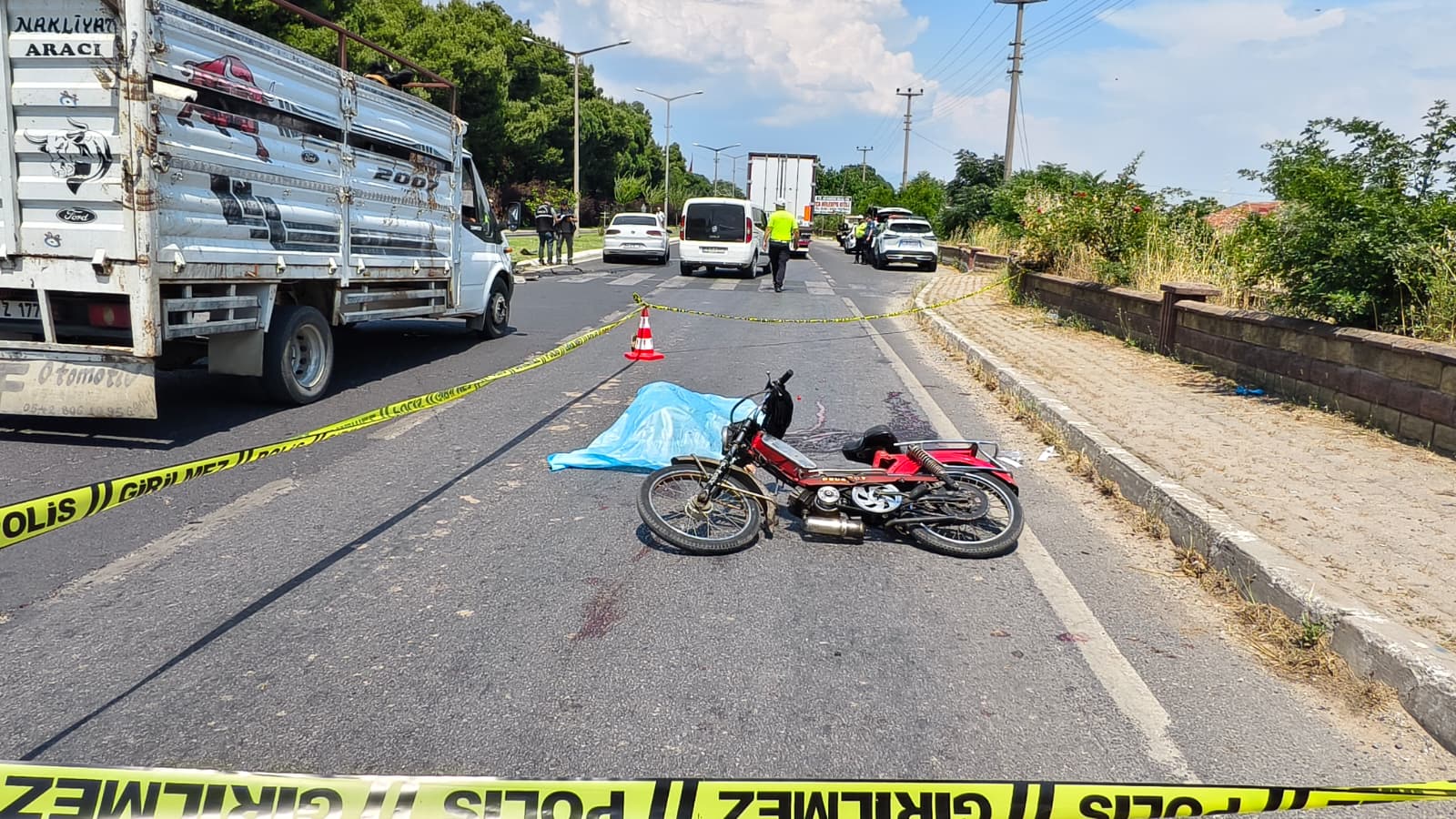 Sultanhisar’a bağlı Atça Mahallesi’nde meydana gelen trafik kazasında, tali yoldan